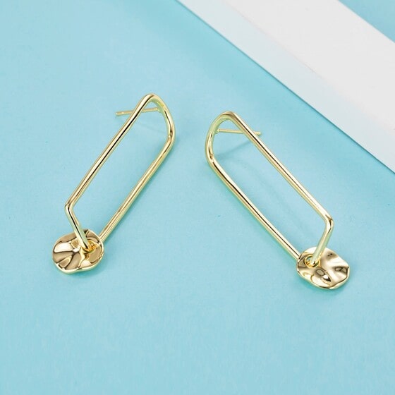 Oblong Gold Earrings Des (1)